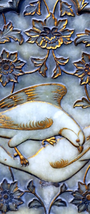 bas relief of doves on Iranian palace